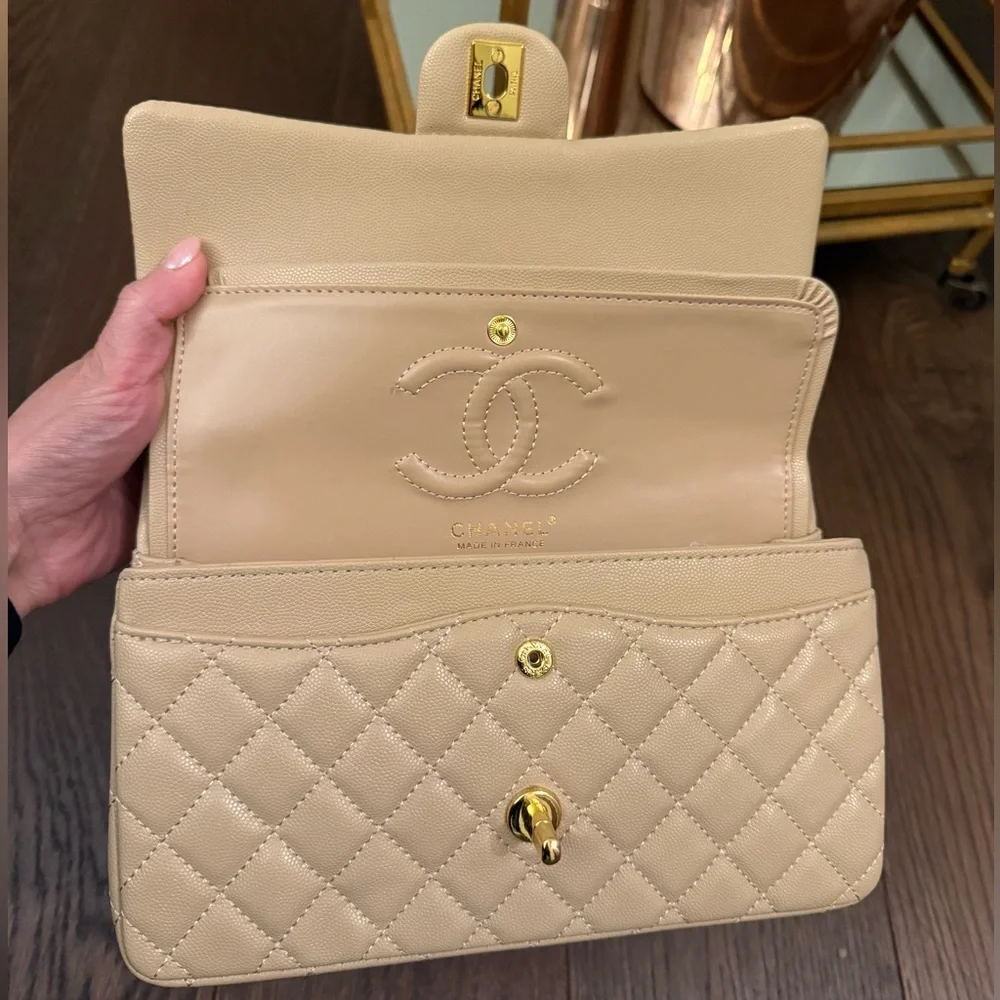 Purse - Picture 3 of 7